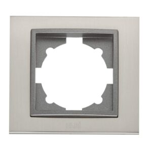 ELBI Zena Platin króm egyes vízszintes keret fekete csíkkal, kompatibilis a Zena Platin moduláris kapcsolókkal és aljzatokkal.