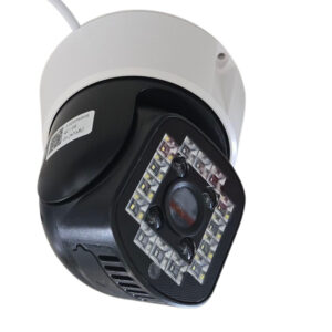 LB Light Smart WiFi kamera mennyezeti rögzítéshez, hálózati táplálással, mozgásérzékeléssel és követéssel.