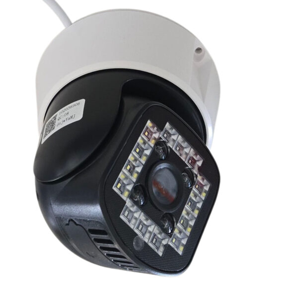 LB Light Smart WiFi kamera mennyezeti rögzítéshez, hálózati táplálással, mozgásérzékeléssel és követéssel.